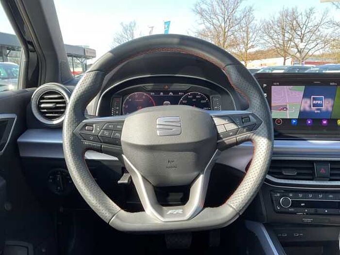 SEAT Arona 1.0 TSI FR DSG LED+ACC+NAVI+PDC+SHZ