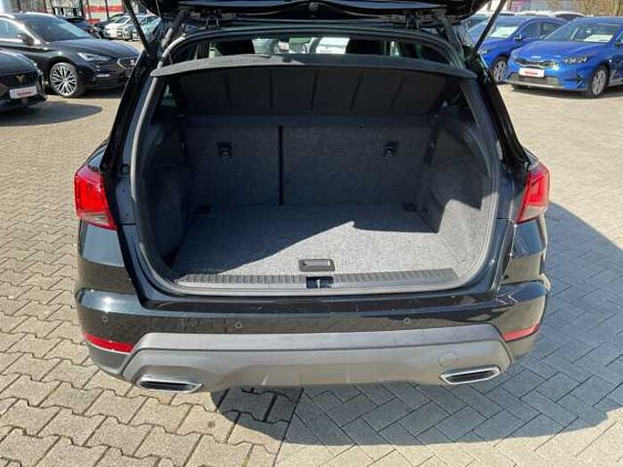 SEAT Arona 1.0 TSI FR DSG LED+ACC+NAVI+PDC+SHZ