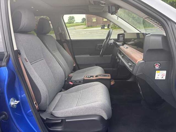 Honda e Advanc Advance TEMPO KLIMA PDC USB