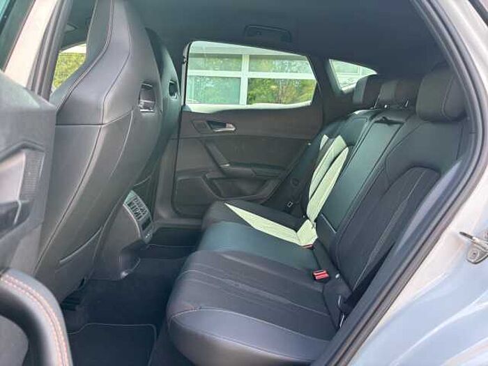 CUPRA Formentor VZ 2.0 TSI EINPARKASSISTENT DAB SHZ