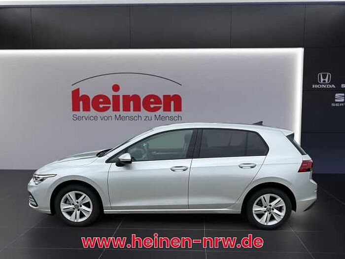 Volkswagen Golf VIII 2.0 TDI Life Aut. NAVIGATION/KAMERA/ACC