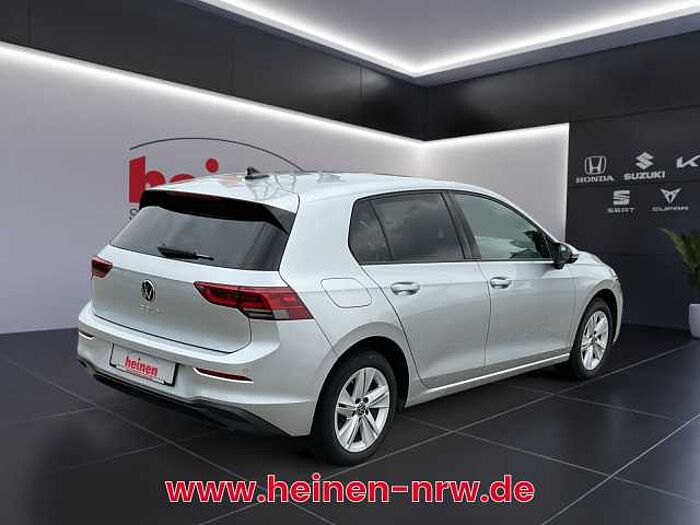 Volkswagen Golf VIII 2.0 TDI Life Aut. NAVIGATION/KAMERA/ACC