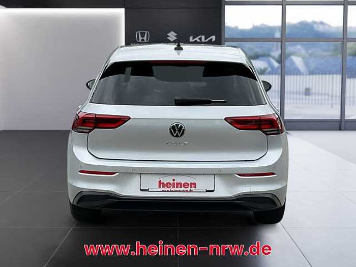 Volkswagen Golf VIII 2.0 TDI Life Aut. NAVIGATION/KAMERA/ACC