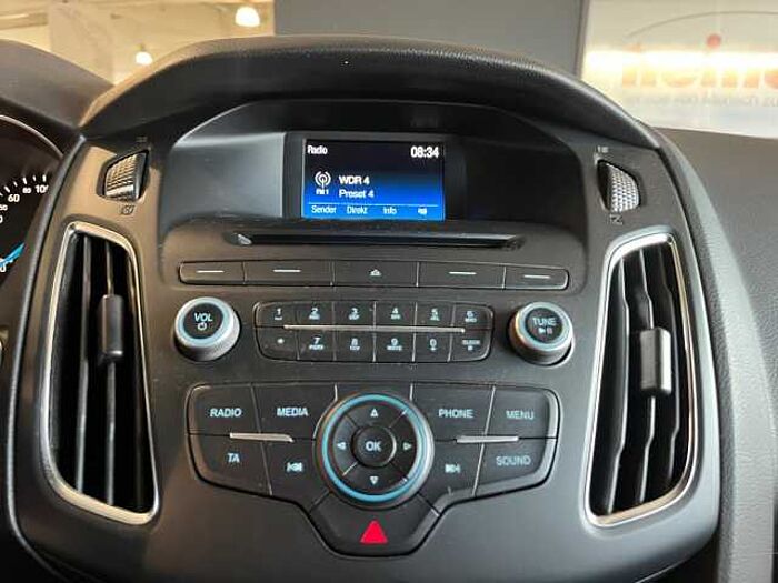 Ford Focus 1.0 ST-Line LED SITZ & LENKRADHEIZUNG
