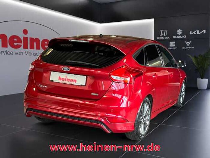 Ford Focus 1.0 ST-Line LED SITZ & LENKRADHEIZUNG