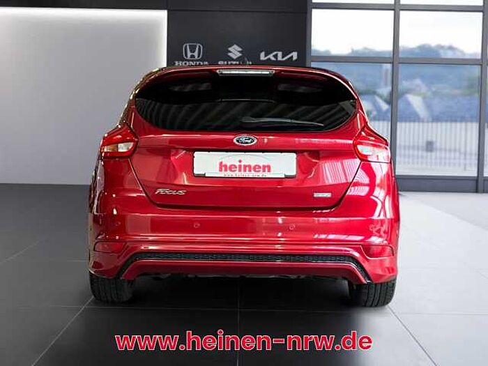 Ford Focus 1.0 ST-Line LED SITZ & LENKRADHEIZUNG