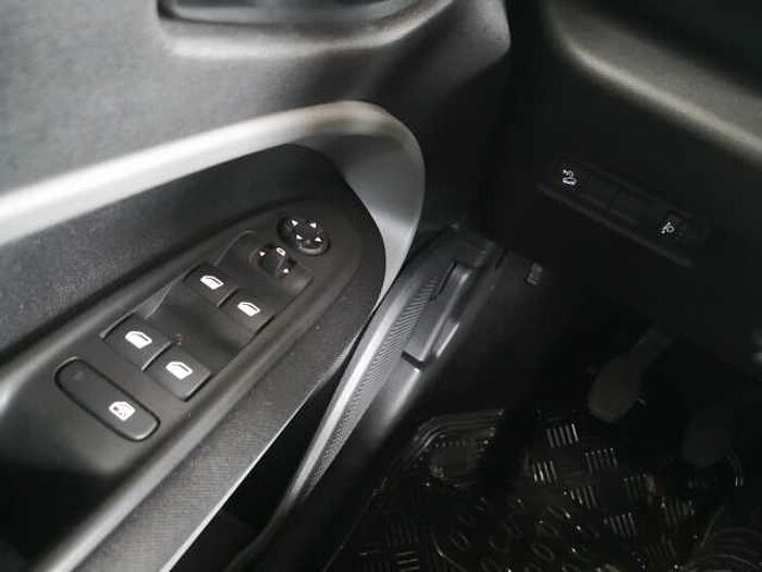 Jeep Avenger 1.2 T-GDI Longitude LED+LM+PDC+SpurH