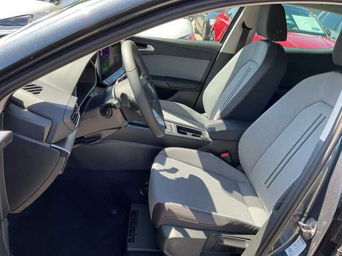 SEAT Leon 1.5 eTSI Road Edition DSG NAVIGATION/KAMERA