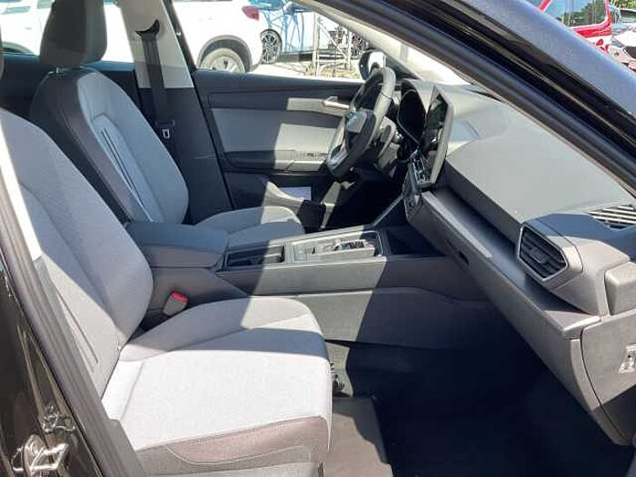 SEAT Leon 1.5 eTSI Road Edition DSG NAVI/KAMERA/ACC