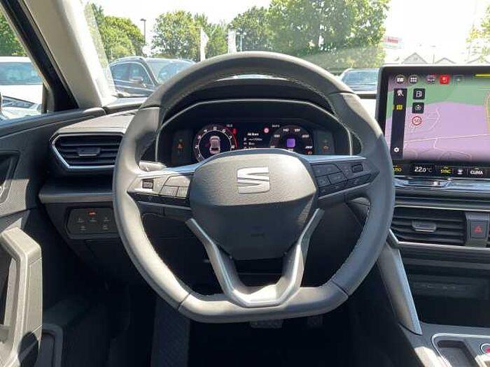 SEAT Leon 1.5 eTSI Road Edition DSG NAVI/KAMERA/ACC