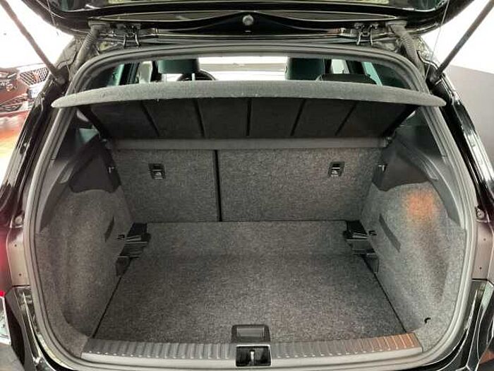 SEAT Arona 1.0 TSI DSG FR Beats LED+NAVI+ACC+KAMERA