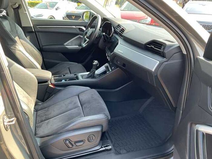 Audi Q3 40 2.0 TFSI quattro advanced LED+Navi+SHZ+LM