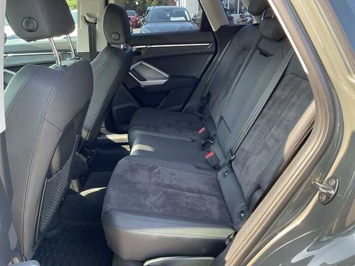 Audi Q3 40 2.0 TFSI quattro advanced LED+Navi+SHZ+LM