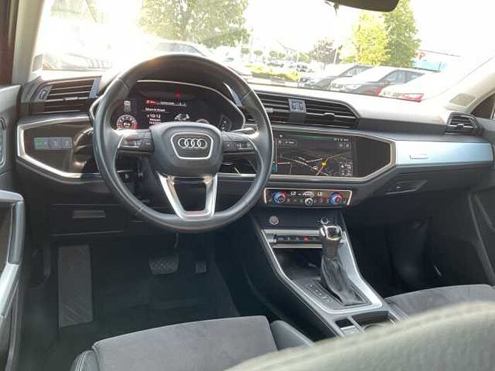 Audi Q3 40 2.0 TFSI quattro advanced LED+Navi+SHZ+LM