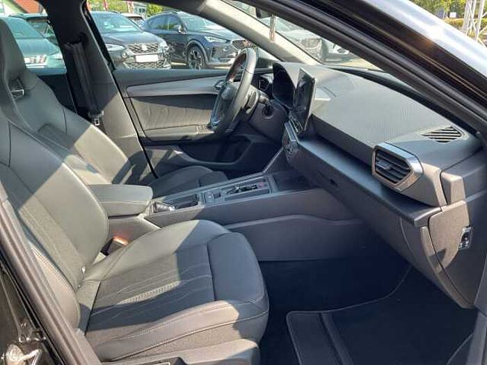 CUPRA Leon VZ 2.0 TSI DSG LANE+FRONT ASSIST+AMBIENTE