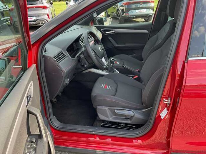 SEAT Arona 1.0 TSI FR Beats ACC+LED+SHZ+KAMERA+PDC v+h