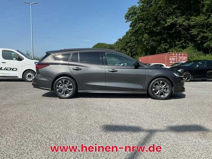 Ford Focus Turnier 1.0 EcoBoost ST-Line X NAVI SHZ LHZ