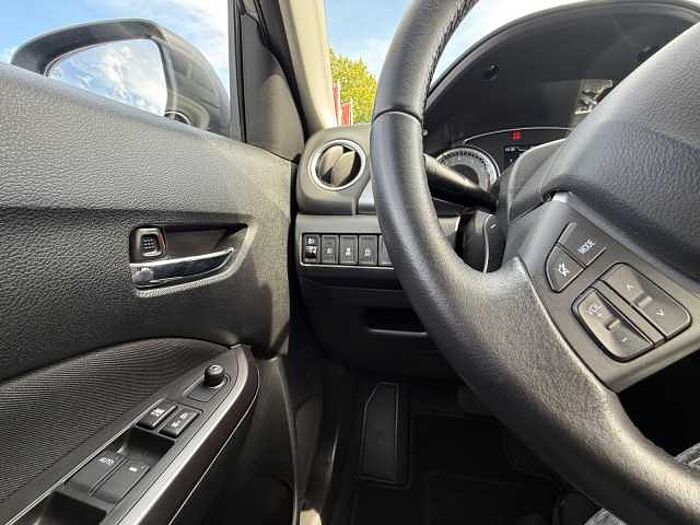 Suzuki Vitara 1.0 Comfort RÜCKFAHRKAMERA+NAVI+TEMPOMAT