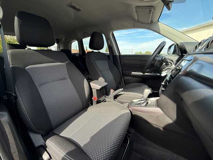 Suzuki Vitara 1.0 Comfort RÜCKFAHRKAMERA+NAVI+TEMPOMAT