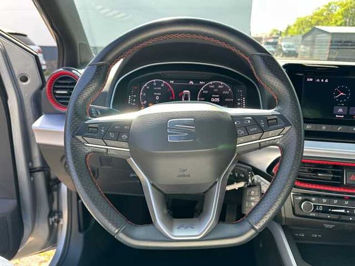SEAT Arona 1.0 FR Line LED CARPLAY/ ANDROID-AUTO FR-Line