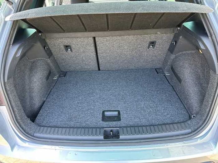 SEAT Arona 1.0 FR Line LED CARPLAY/ ANDROID-AUTO FR-Line