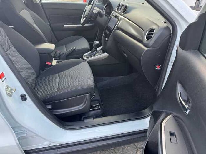 Suzuki Vitara 1.5 Hybrid AGS Comfort NAVI LED ACC