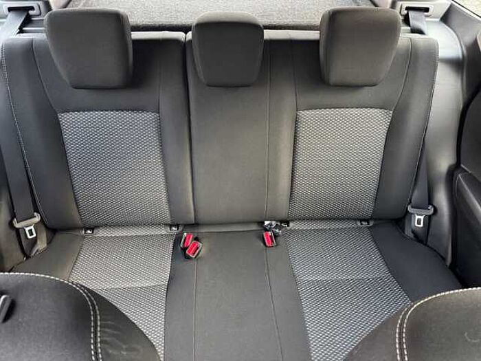 Suzuki Vitara 1.5 Hybrid AGS Comfort NAVI LED ACC