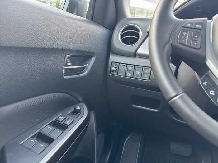 Suzuki Vitara 1.5 Hybrid AGS Comfort NAVI LED ACC