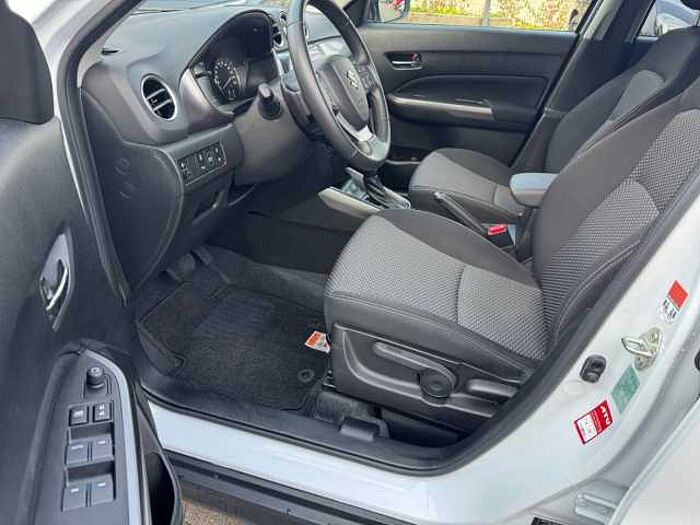 Suzuki Vitara 1.5 Hybrid AGS Comfort NAVI LED ACC