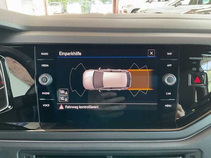 Volkswagen Polo VI 1.0 TSI DSG R-Line LED+BEATS+ACC+2xPDC