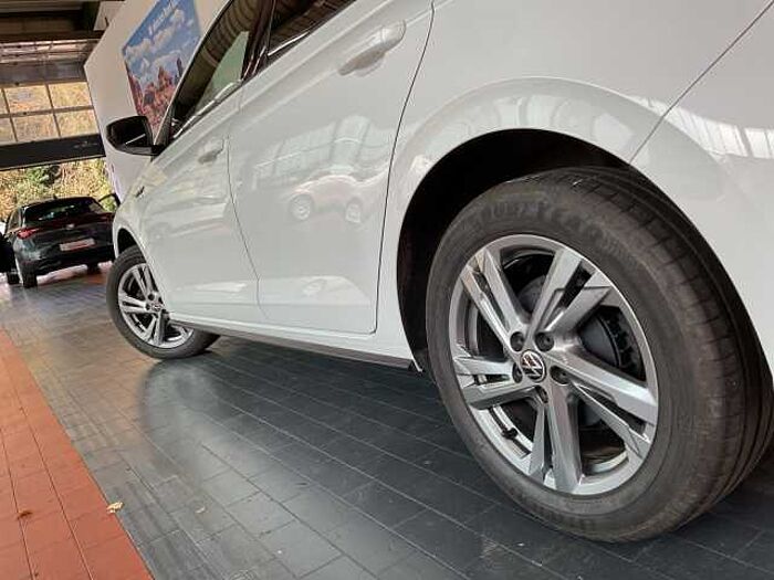 Volkswagen Polo VI 1.0 TSI DSG R-Line LED+BEATS+ACC+2xPDC