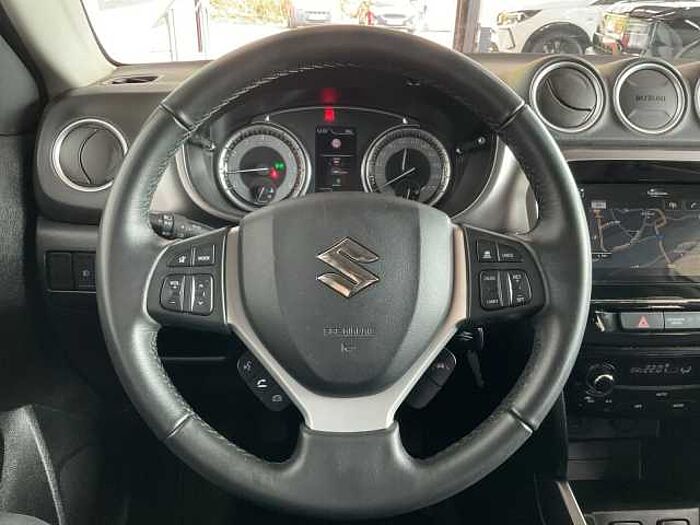 Suzuki VITARA 1.4 Comfort Hybrid LED NAVI KAMERA ACC