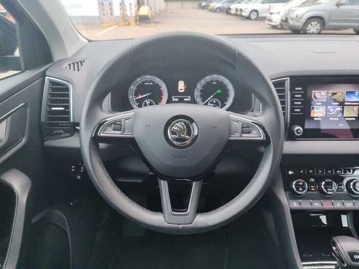 SKODA Karoq 1.5 TSI DSG Style Navi+SHZ+2xKlima+KeyLess