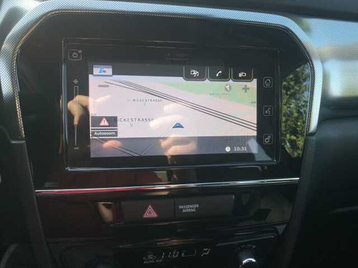 Suzuki Vitara 1.4 A/T Comfort+ Allgrip NAVI LED PANO