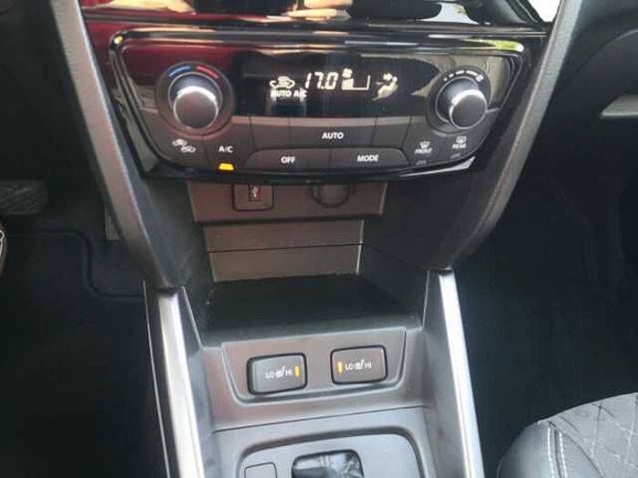 Suzuki Vitara 1.4 A/T Comfort+ Allgrip NAVI LED PANO