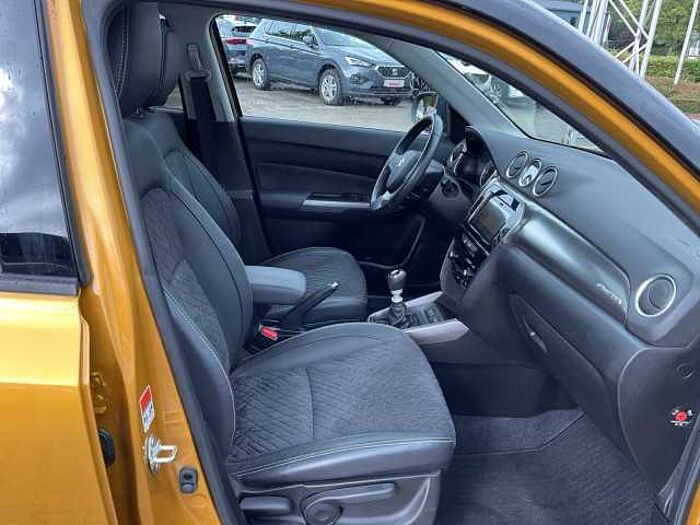 Suzuki Vitara 1.4 Comfort+ Allgrip NAVI LED AHK PANO