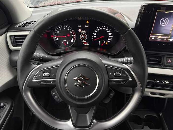 Suzuki Swift 1.2 Dualjet Comfort RÜCKFAHRKAMERA+PDC+NAVI 61 kW