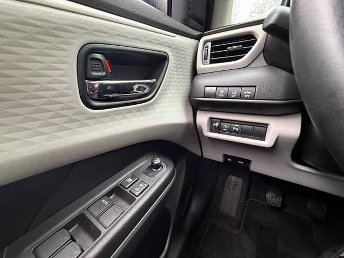 Suzuki Swift 1.2 Dualjet Comfort RÜCKFAHRKAMERA+PDC+NAVI 61 kW