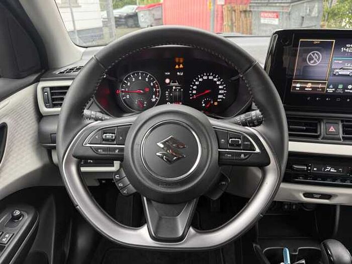 Suzuki Swift 1.2 CVT Comfort RÜCKFAHRKAMERA + PDC + NAVI Dualjet 61 kW