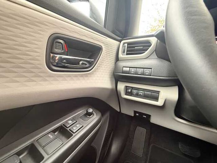 Suzuki Swift 1.2 CVT Comfort RÜCKFAHRKAMERA + PDC + NAVI Dualjet 61 kW