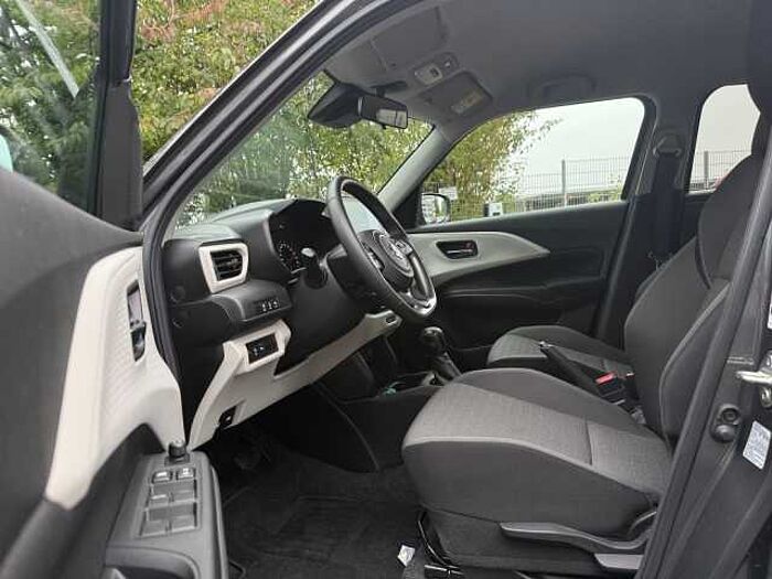 Suzuki Swift 1.2 CVT Comfort RÜCKFAHRKAMERA + PDC + NAVI Dualjet 61 kW