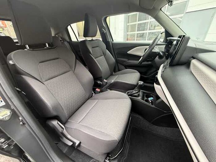 Suzuki Swift 1.2 CVT Comfort RÜCKFAHRKAMERA + PDC + NAVI Dualjet 61 kW