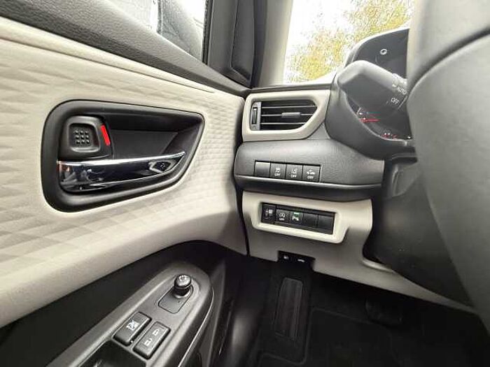 Suzuki Swift 1.2 CVT Comfort NAVI LED ACC PDC Dualjet 61 kW