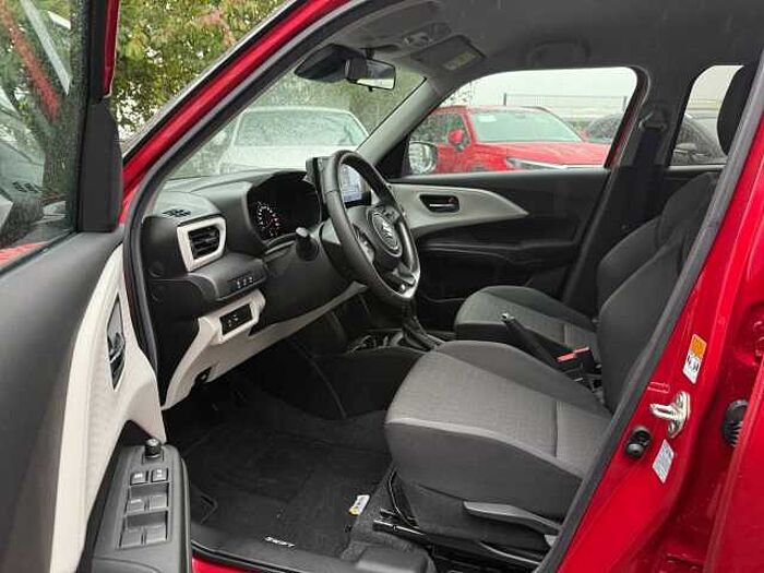 Suzuki Swift 1.2 CVT Comfort NAVI LED ACC PDC Dualjet 61 kW