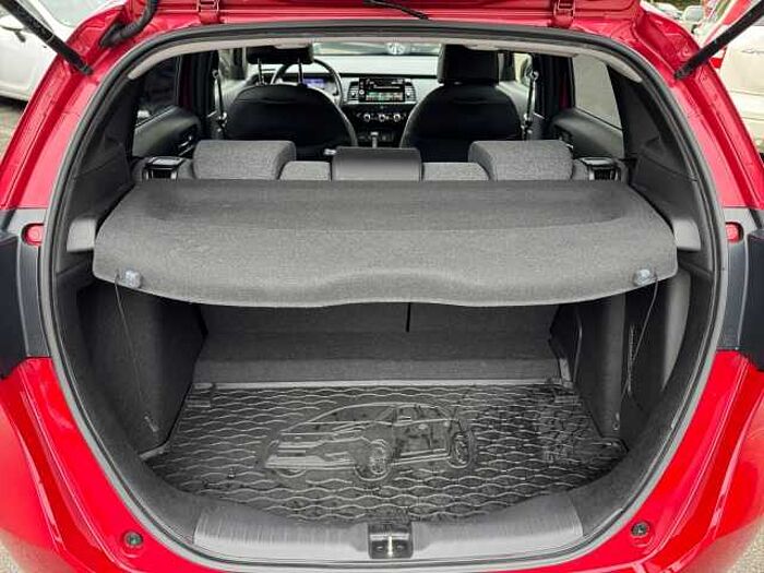 Honda Jazz 1.5 E-CVTExecutive NAVI LED CONNECT i-MMD Executive