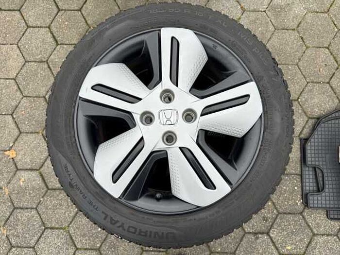 Honda Jazz 1.5 E-CVTExecutive NAVI LED CONNECT i-MMD Executive