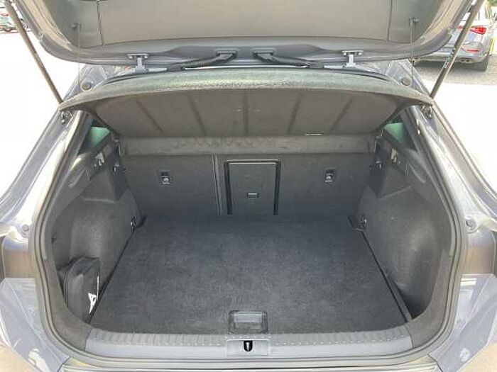 CUPRA Formentor 2.0 TSI 4 Drive LED+Navi+AHK+SHZ+Beats VZ