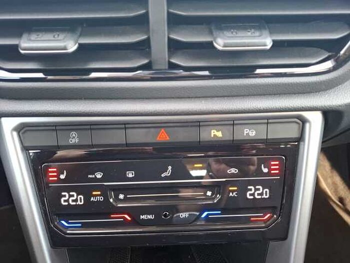 Volkswagen T-Roc 1.0 TSI Life LED CARPLAY+ANDROID-AUTO