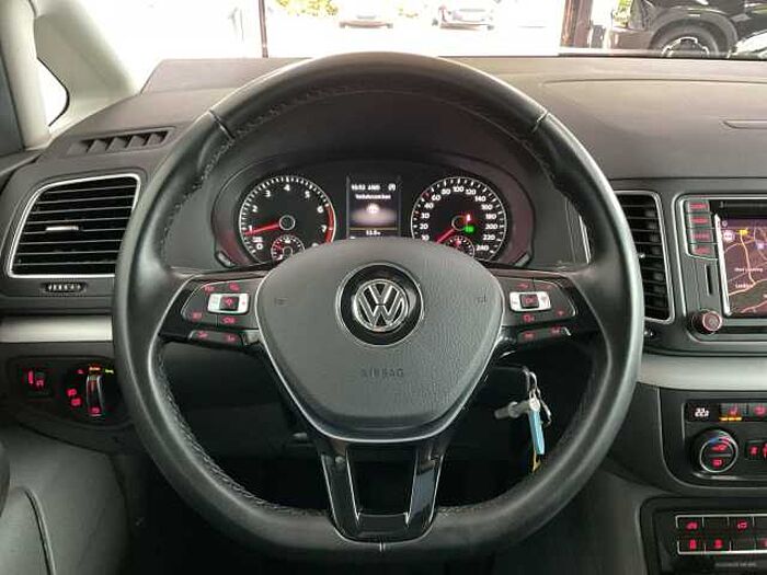 Volkswagen Sharan 1.4 TSI DSG Comfortline 7-SITZE+XENON+NAV