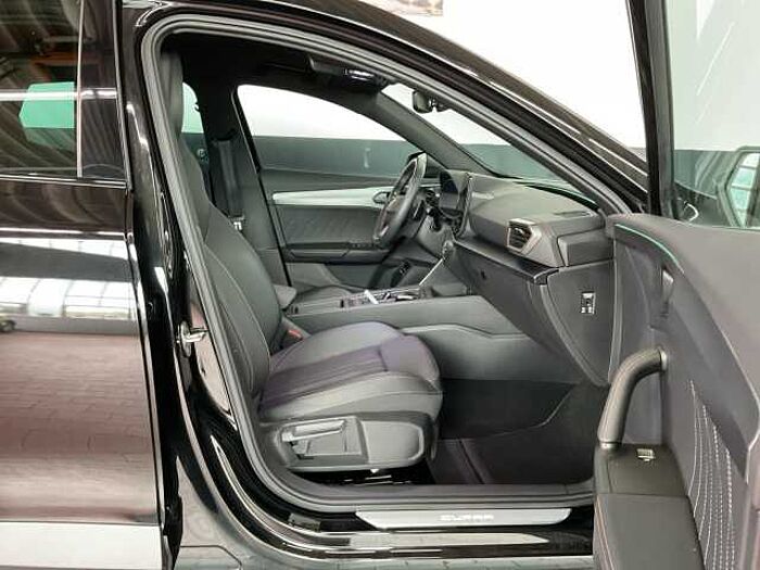 CUPRA Formentor 1.4 e-Hybrid DSG VZ NAVI+LED+ACC